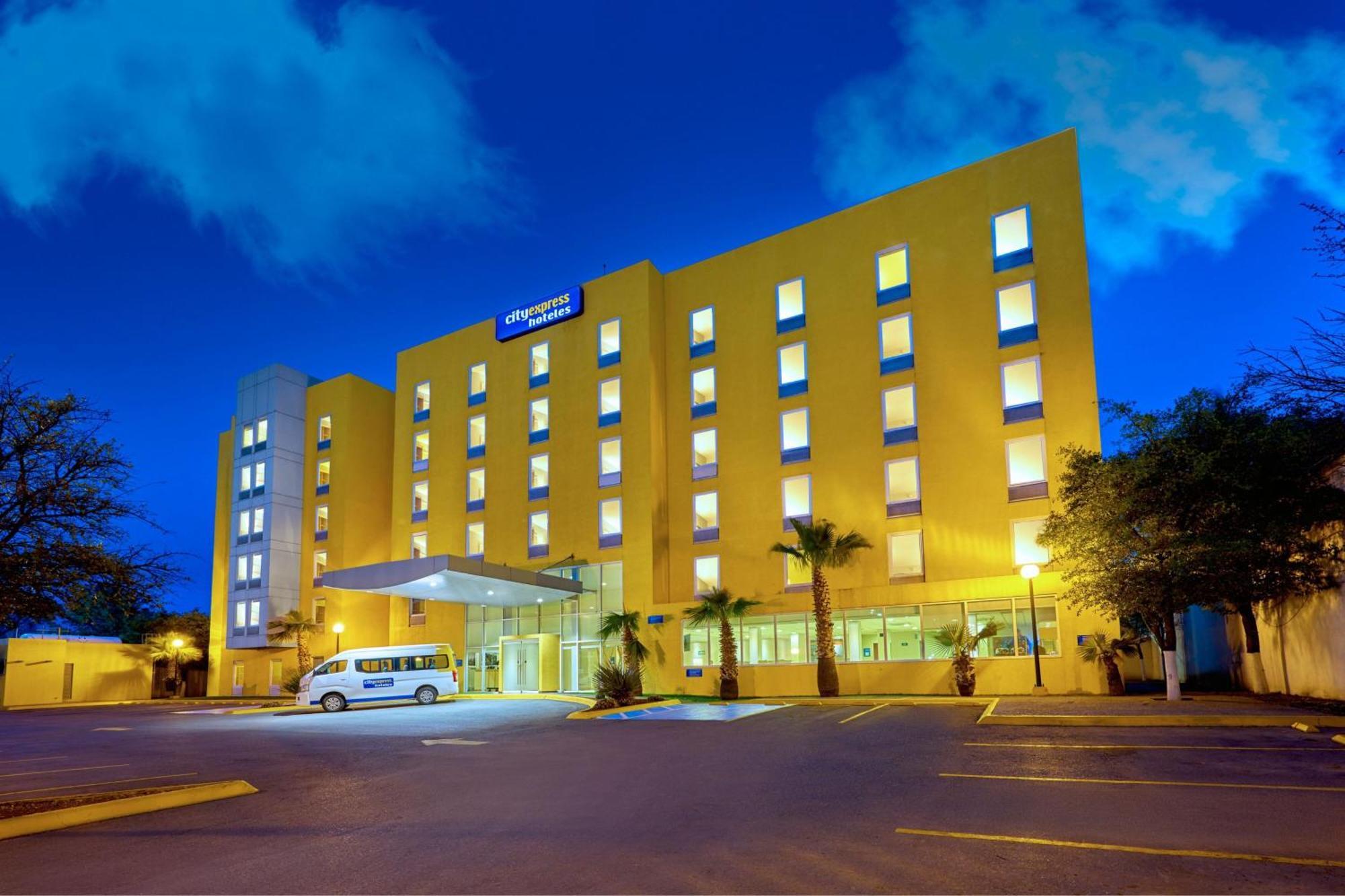 City Express By Marriott Saltillo Sur מראה חיצוני תמונה